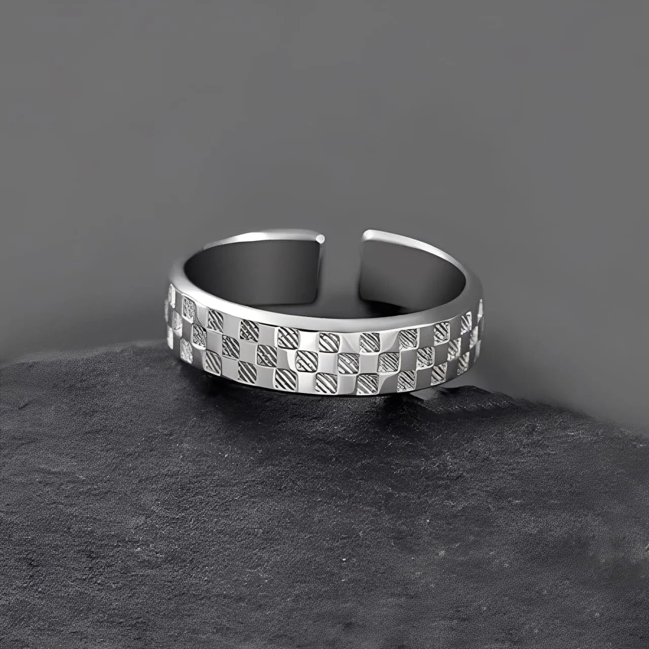 Anel Masculino Prata em Xadrez