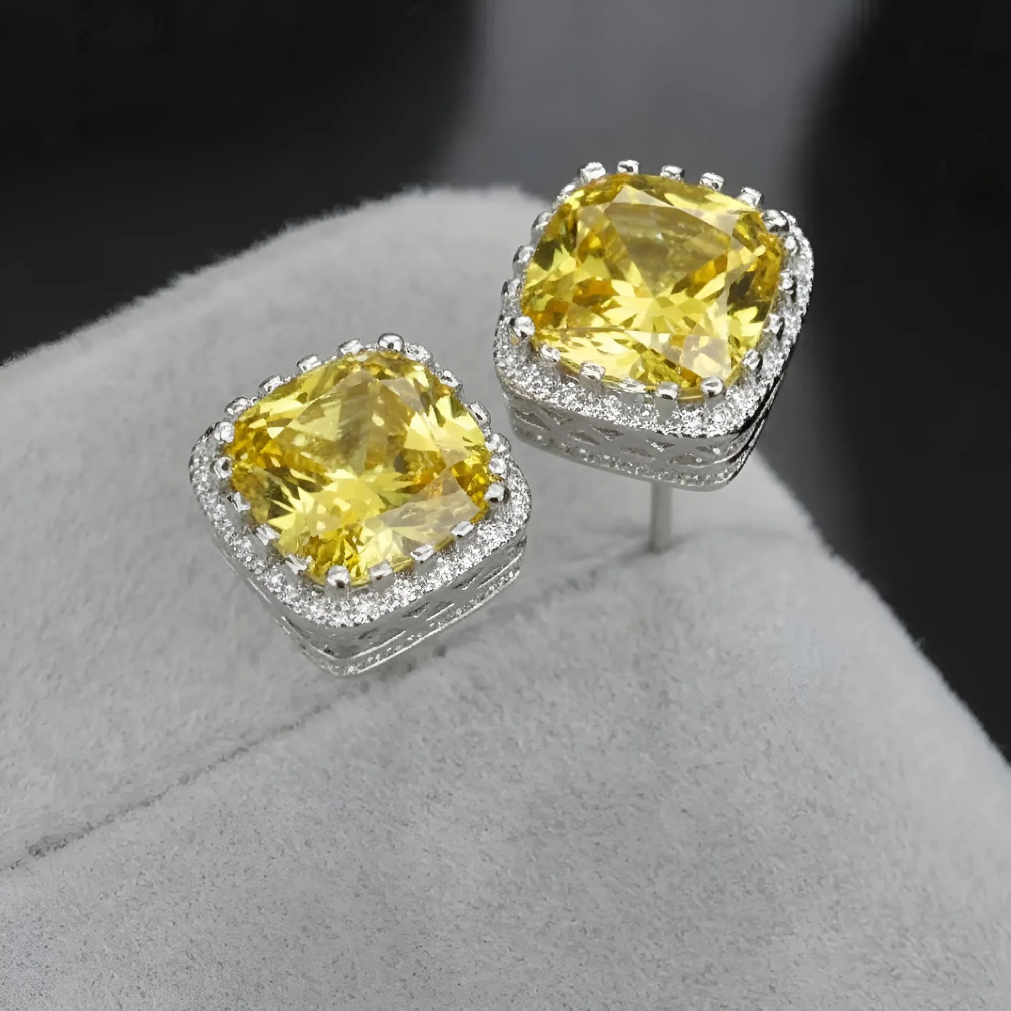 Brinco Masculino de Prata 925 Modelo Diamont Yellow