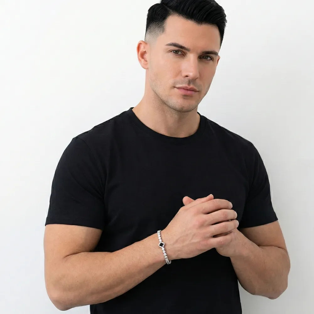 Pulseira Masculina Trevo Preto Cravejada em Pedras Zicônia